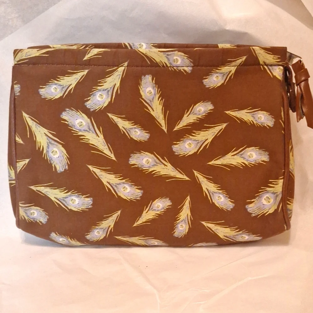 Liz Claiborne Brown Peacock Feather Print Cosmetic Makeup‎ Bag Zipper Pouch